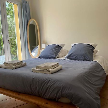 Bed and Breakfast Les Marguerites Vers Pont du Gard Exterior foto